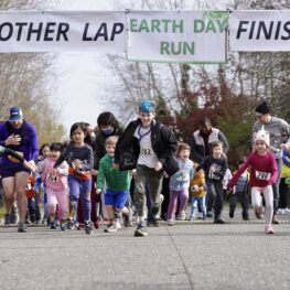 One of the many great spring fun runs in Seattle area (Image courtesy: Magnuson Series|