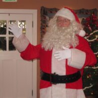 Cookies with Santa (Photo courtesy: Lynnwood.gov).
